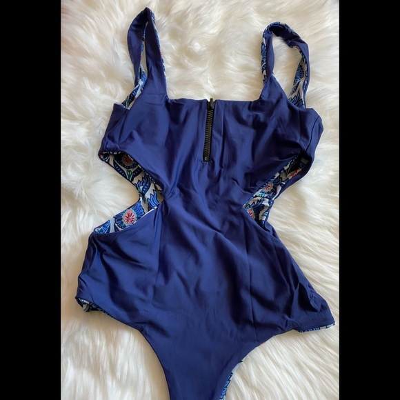 Reversible! Tavik Victoria One Piece - Picture 4 of 8